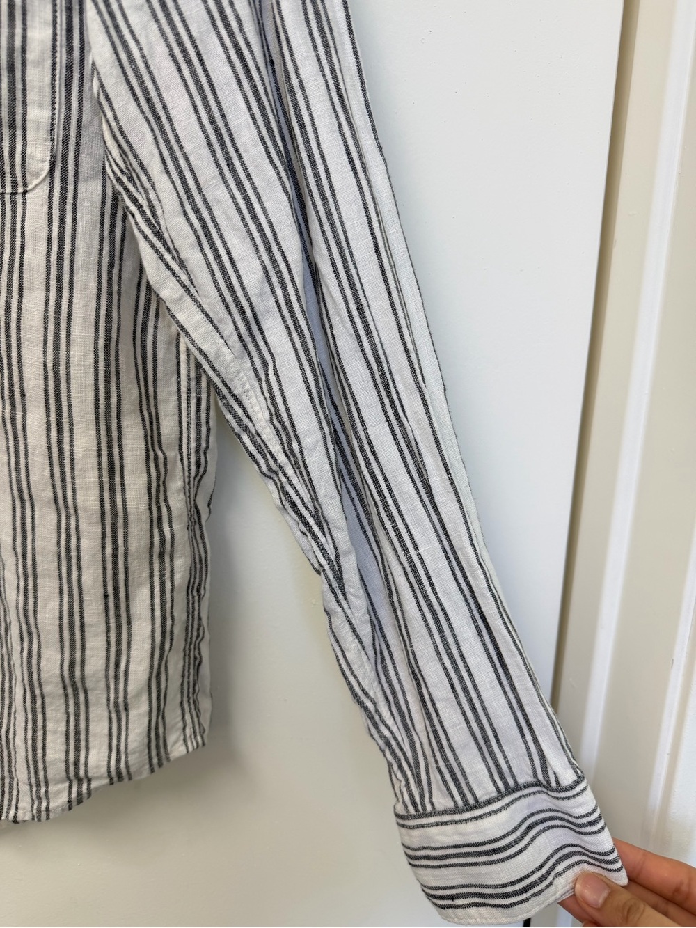 Everlane Men's 100% Linen Button-Up Shirt - Small - Picture 3 of 9